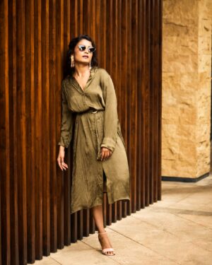 Chaitra Achar Instagram - 😎

PC: @avinashmurthy 
MU & Styling: @chandana_nambiyana 
Location: @conradbengaluru