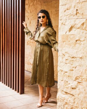 Chaitra Achar Instagram - 😎

PC: @avinashmurthy 
MU & Styling: @chandana_nambiyana 
Location: @conradbengaluru