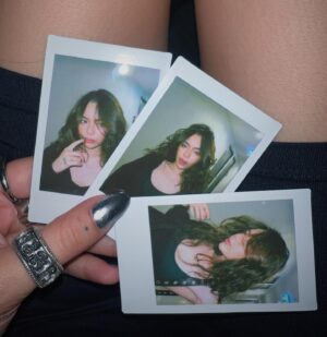 Chaleeda Gilbert Instagram - Instax Mini Evo สีใหม่🤎 ตัวที่สองละ🥹 Exclusive only at Big camera 

#BigCamera #Instax #InstaxMiniEvo