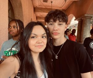 Chalet Lizette Brannan Instagram - Disney day with these people 💓