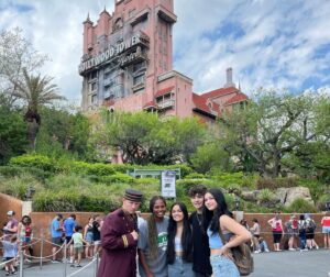 Chalet Lizette Brannan Instagram - Disney day with these people 💓