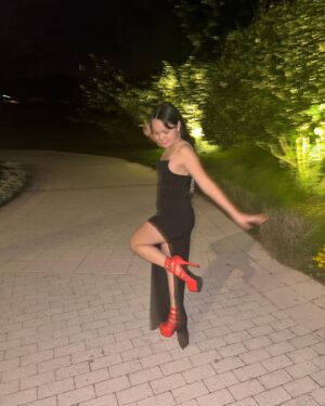Chalet Lizette Brannan Instagram - prom 2023 ✨
the heels def stole the show