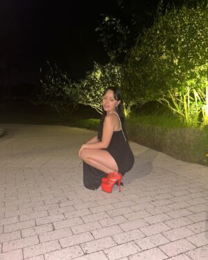 Chalet Lizette Brannan Instagram - prom 2023 ✨
the heels def stole the show