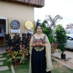 Chandana Ananthakrishna Instagram - 🌟 Announcing the Grand Launch of RAK Felicity by Vencer in #Devanahalli! 🏡✨ Luxury villa plot community in Devanahalli surrounded by Nature with delightful amenities RAK Felicity by Vencer is RERA & BIAPPA Approved plots spread across 15 acres with 296 Plots and over 30 amenities like Kid’s Play area, Jogging track, Yoga deck, Senior Citizen heaven, Outdoor Gym, Open lawn area, Swing park, 24/7 CCTV, Underground recharging & Cycling track. 🗓️ Date: 24th Nov to 26th Nov 📍 Location: Devanahalli For More details 🌐 www.vencerprojects or call 91641 41177 #RAKFelicityLaunch # DevanahalliPlots #LuxuryLiving #vencerprojects🏡 #AffordableLuxury Outfit - @label_samruddhishetty