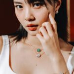 Chantalle Ng Instagram - Cheering on friendship with the Pom Pom Dot Collection 💕 Together, we're invincible. ✨ @Pomellato #Pomellato #PomPomDot