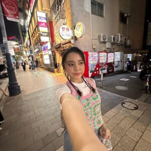Chantel Yiu Instagram - the reason i haven’t been texting back