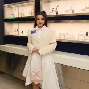 Chantel Yiu Instagram - So honoured to have been invited to the new S.T. Dupont concept store opening at Harvey Nichols Pacific Place. I am so amazed by this new collection, especially the X-Bag featuring S.T. Dupont’s signature engravings originally from their renowned lighters🤍 
A perfect item for all occasions✨

@stdupont
#ShakeUpTheLegacy
#NewConceptStoreHK
#ANewIdentity
#XBag
#numberonepr
@numberoneprhk