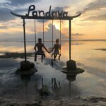 Charlène Le Mer Instagram - 7 mars 2014 - 7 mars 2024 « Ça fait 10 ans que t’es passé devant mes yeux 10 ans que j’me dis que, c’est ce qui m’est arrivé de mieux » 🫶🏻 Si fière de nous, de notre histoire et de ce qu’on a construit… hâte de devenir ta femme et de vieillir à tes côtés… je t’aime 🤍