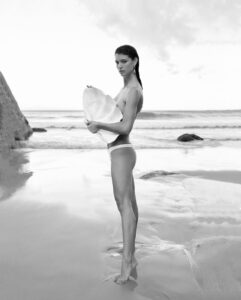 Charlbi Dean Instagram - She sells 🌊 🐚 on the 🌊 shore, the 🌊 🐚 she sells are 🌊 🐚 I’m sure. @eddiejnr_ THE man