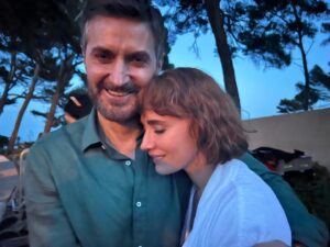 Charlie Murphy Instagram - AND THATS A WRAP! 👏🏻 🥂
Magic hour with the most magic man. 
@richardcarmitage you are beyond beyond. 
We definitely did some #DAMAGE 
#A&W 🖤🌹 🫒 
What a love gig, what a gang! 
@rishshah 🖤💍 
@lisambd @ginarcarter99 
@glennleyburn @ellieptoms @zoe.longbottom @gem_lokatsmith_hmua 
@pippabennettwarner @indiravarma 
@siantmiller @soneraangel 
@morganloydmalcom @thebenjowalters 
#marionbaily #anilgoutam #josaphinehart 
#matthewread #frithtiady @adelaideeww 
@katy_hooper_trooper @jinajaycasting 
@arizonamimi @piers_mcgrail 
@thisiswhatido2020 @barrykeil @buggerluggs69 @els_banfi 
@georgietward @fran.aghovia 
@alexnichols1 @philippahowson 
@alisonejackson #samdonovan
@blumenkron #nigelcripps#shervincampbell @katiemmakeup 
@janinemrsmarr #annabodka 
#wendywright @netflix @netflixuk @gaumont_ 📺 🎞 @moonagepictures 
AND ALL of our gorgeous French crew! 🇫🇷 #london #Paris #Marseille #Wrap #OnLocation #Drama #TV #DreamJob #Damaged #Dégâts
