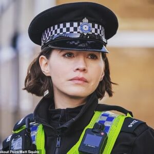 Charlie Murphy Instagram - 🇺🇸HAPPY VALLEY 3 Available in USA today 🗽🚓👮🏻 #AnnGallagher #Halifax #englishdrama #happyvalley 🖤