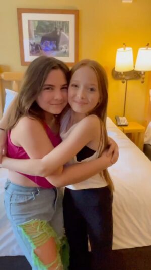Charlie Townsend Instagram - Had the best day at @greatwolflodge 
with my bff @lexi_rabe ❤️🤿💦
•
•
•
•
#greatwolflodge #greatwolflodgefun #swimming #water #silly #fun #bff #besties #bestiesforlife #trending #trendingreels #ilovegreatwolflodge