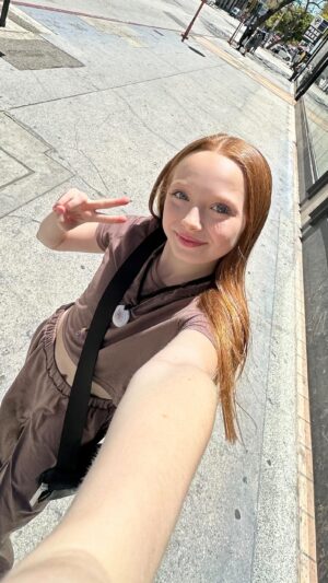 Charlie Townsend Instagram - Happy Saturday!! Spell your name without
 🤎B R O W N 🤎 

#saturday #happy #fitcheck #brown #cute #trendingaudio #trendingreels #reels #preteenlife #la