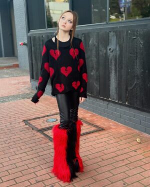 Charlie Townsend Instagram - Mini photoshoot before going to the recording studio 💔🎙️ @dollskill 
.
.
.
#miniphotoshoot #dollskill #dollskillclothing #newshoes #recordingstudio #recording #viral #trending #💔 #dollskillshoes #photooftheday