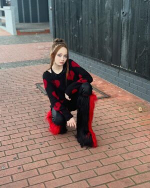 Charlie Townsend Instagram - Mini photoshoot before going to the recording studio 💔🎙️ @dollskill 
.
.
.
#miniphotoshoot #dollskill #dollskillclothing #newshoes #recordingstudio #recording #viral #trending #💔 #dollskillshoes #photooftheday