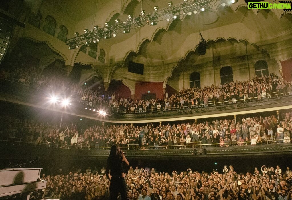 Charlotte Cardin Instagram - Massey Hall last night was a dream.. and we get to play here again next week!!! Thank you Toronto