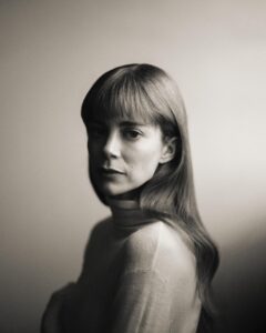 Charlotte Hope Instagram - 📸@livingstonehazzer @vellismakeupandhair (my faves)