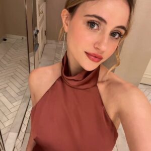 Charlotte McKee Thumbnail - 1K Likes - Top Liked Instagram Posts and Photos