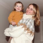 Charlotte McKee Instagram - Thankful for family! 🩷