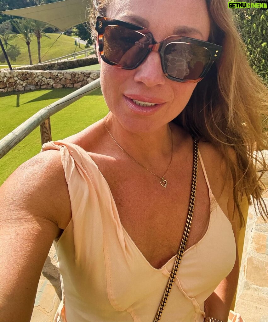 Charlotte Perrelli Instagram - Days here right now are wonderful!!! ♥️🤩