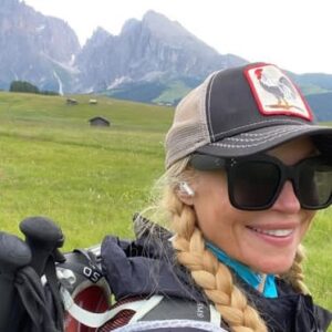 Charlotte Ross Instagram - My happy place… 🏔

#italy #dolomites #adventuretravel #hiking #climb #hike #followyourdreams #italianalps #solotravel