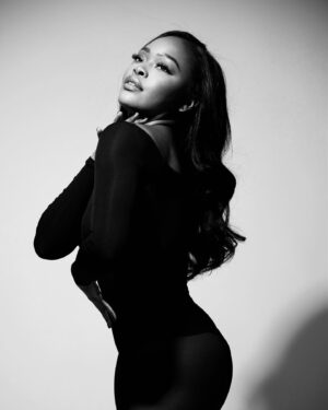 Charm La'Donna Instagram - Pick your fav 🩶
Shot by @alissarosie 

Hair: @its_arose
MUA: @nells26