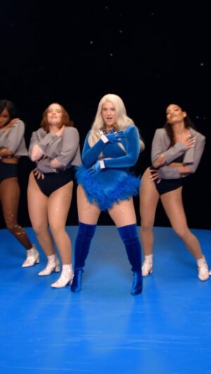 Charm La'Donna Instagram - Been Like This Music Video OUT NOW! @meghantrainor x @tpain 💙

Blessed to have such an amazing team who made this possible. Hope y’all enjoy!!! 🥹

Choreographed by yours truly 🫶🏾

Directed by: @el_mustachios @laurenelizadunn
Creative Direction: @laurenelizadunn
Associate Choreographer: @cruzwithashley
Dancers: @fatherteresaa @christinakimdavis_ @mayceesteele @cahogold @brookecolletti @erikalnaranjo @jazzsmith.a @mel_locke