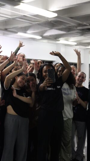 Charm La'Donna Instagram - Grateful beyond words to return to my roots, sharing the art of dance as a choreographer at my old high school. 🥹

Moments like this make me feel so proud & fulfilled. Teaching where my journey began fills me with so much gratitude. Thank you @lachsadance for having me 🫂