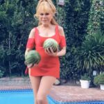 Charo Instagram - Hola Amigos HAPPY NEW YEAR . I want to Share with You That one of the most Importante Resolution forThis 2024 IS . KEEP YOUR BODY IN MOTION  l am Having Fun with this Ejercicio and after A while I Eat the Melons I Hope You Like It . I Love You All  Besos . #charo #cuchicuchi #fun #happy #workout #exercise #healthyfood #healthy #healthylifestyle #healthy #foodie #melons #fruit #veggies #sweets #natural #january #2024 #melon #loveyourself #happynewyear
