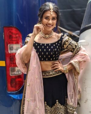 Charvi Saraf Instagram - How was the long festival break..?

Finally Shivani became a bride!! 😃
Thank you everyone for the appreciation and love coming this way!! ✨
#kasautiizindagiikay #staytuned #messybun #lehengalove