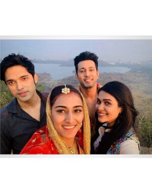 Charvi Saraf Instagram - Ye chahat ka safar khatam ho gaya hai par, hamesha yaad rahega. It has given alot of self belief, self worth, growth, admiration to each one of us. I've always felt grateful to be a part of this iconic project.
Thank you @ektarkapoor @shivangisinghchauhaan @shreya_nehal for believing that I could pull this off and to everyone associated with this show, who've been working round the clock to make this show look grand.

Thank you to all the viewers and fans who even said, "I wish all women have a sister like Shivani in their lives, I hope you have one too."

Alvida from Shivani Sharma!! 🥳✌🏻
Swipe ➡️ for some interesting moments..
#kasautiizindagiikay2 #starplus #goodbyes