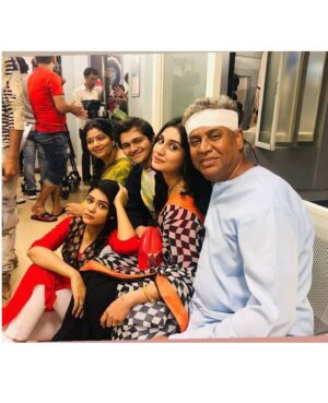 Charvi Saraf Instagram - Ye chahat ka safar khatam ho gaya hai par, hamesha yaad rahega. It has given alot of self belief, self worth, growth, admiration to each one of us. I've always felt grateful to be a part of this iconic project.
Thank you @ektarkapoor @shivangisinghchauhaan @shreya_nehal for believing that I could pull this off and to everyone associated with this show, who've been working round the clock to make this show look grand.

Thank you to all the viewers and fans who even said, "I wish all women have a sister like Shivani in their lives, I hope you have one too."

Alvida from Shivani Sharma!! 🥳✌🏻
Swipe ➡️ for some interesting moments..
#kasautiizindagiikay2 #starplus #goodbyes