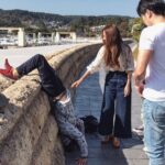 Cheer Chen Instagram - 那天下午我帶著我的新歌，到了導演的工作室，如同十年前一樣，兩個人安靜聆聽歌曲之後，他說他喜歡「殘缺的彩虹」。 . 老友再次相聚，那些笑鬧不經意的青春，都不曾真的離去，靜靜看著我們成長，看著我們各自不得不擁有的「倘若」，留下作品後，再啟程，繼續前行。 . 導演：徐筠軒 詞曲：陳綺貞 製作：鍾成虎 編曲：洪敬堯 @ayaohung 造型：曾瓊鶯 @olivetseng 妝髮：瑤瑤 @ara.wu 平面：胡世山 @oh_samhu 演員：江常輝 @stevenchiang7882