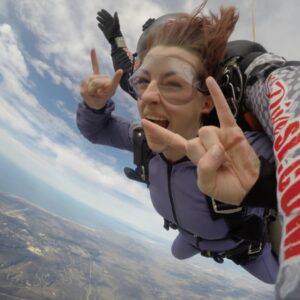 Chelsea Rebecca Instagram - Aahhhhhh!!!! Did something I've always wanted to do today. Morgan at @skydivesbjump was a fantastic partner for my first jump. It feels like a weird dream and I'm so happy I got pictures for proof.