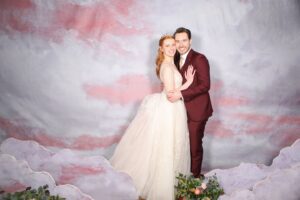 Chelsea Rebecca Instagram - I wish I could relive this day forever and ever 😊

📷: @papermoonshoppe
