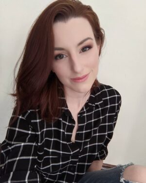 Chelsea Rebecca Instagram - I spent over three hours doing my hair and makeup and taking selfies on the floor to get this one damn picture I like please give me compliments