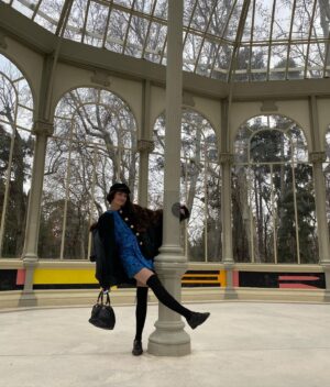 Chelsea Sheets Instagram - Beautiful day in Retiro park in Madrid 💕wearing my @sheertex tights all vacation and still no rips! Love pairing them with some heat teach thigh highs from @uniqlo for cold days.