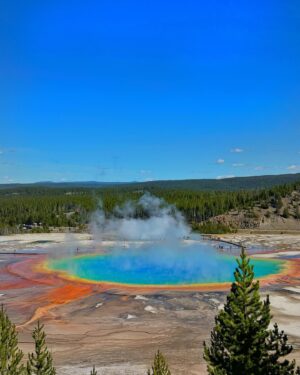 Chelsea Zhang Instagram - ayo 变成(biàn chéng) video 

Yellowstone 🦬✨⛰️ America’s 1st National Park ✔️
& no i don’t watch yellowstone 😂