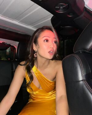 Chelsea Zhang Instagram - 🫨✨ unforgettable gala 2023 ✨🫨 

Makeup: @tingmakeup 
Hair: @hairbardot 
Dress: @ladivine_bycd 
Nails: @leomoonxnails 

get dolled up and celebrate my friends? Say lesss 💛 Thank you @character.media ✨for this community ❤️‍🔥

👀 andddd cont to stream Love in Taipei on @paramountplus!! 

#unforgettablegala2023 #charactermedia