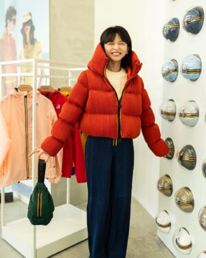 Chen Yan-Fei Instagram - ☁️
冬天總是濕濕冷冷
露營放在帳篷外的東西都會凝結出小水滴家族
這時候最需要擁有機能性的保暖衣物
K-way把機能保暖和時尚設計結合在一起
好搭配好穿好有型 ฅ۶•ﻌ•♡

@kway_official 
#KWay旗艦店 #松菸誠品1f

Thank you all ♡
Makeup @backstage_aga @backstage__makeup 
Hair @dustin_four_hair @four_lite_hair_cafe 
Photographer @vvvvwangvvvv