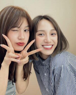 Chen Yi Xin Instagram - 分隔兩地的愛⋆ᶿ̵᷄ ˒̼ ᶿ̵᷅⋆