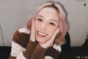Chen Yi Xin Instagram - ฅ ฅ我的爪爪