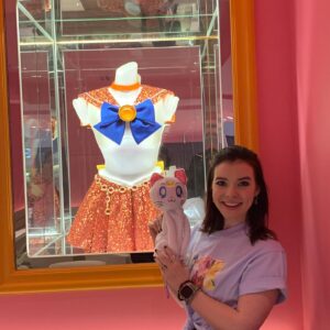 Cherami Leigh Instagram - In honor of #sailormoonredraw I am sharing some  throwback Sailor Moon pics and videos I have not shared with you guys! First up- here are some pictures from my first night in Tokyo last year at #ShiningMoonTokyo! It was an amazing dinner theater experience. I’ll share some pictures of the food we ate in my story. 💞🌟