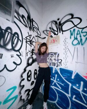 Cherry Ngan Instagram - Now you see me - again💜

📸️ @hahakirac