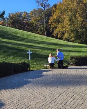 Cheryl Hines Instagram - Here's a collection of some images from our recent trip to DC. It was moving to visit the house where Bobby grew up - Hickory Hill and especially emotional visiting Bobby's father's and uncle's gravesites at the Arlington National Cemetery. 
Taking a moment to honor so many loved ones we've lost. 💙
