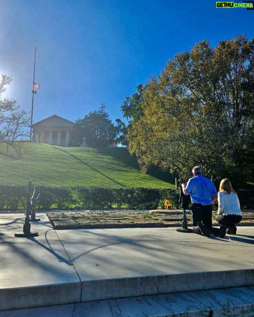 Cheryl Hines Instagram - Here's a collection of some images from our recent trip to DC. It was moving to visit the house where Bobby grew up - Hickory Hill and especially emotional visiting Bobby's father's and uncle's gravesites at the Arlington National Cemetery. Taking a moment to honor so many loved ones we've lost. 💙