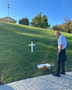 Cheryl Hines Instagram - Here's a collection of some images from our recent trip to DC. It was moving to visit the house where Bobby grew up - Hickory Hill and especially emotional visiting Bobby's father's and uncle's gravesites at the Arlington National Cemetery. 
Taking a moment to honor so many loved ones we've lost. 💙