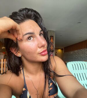 Cheyanne Buys Instagram - Growing and Glowing 🫶🏼✨🌴