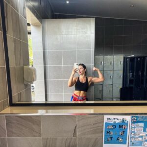 Cheyanne Buys Instagram - Hard work , works ✨🌴 
.
.
🇹🇭