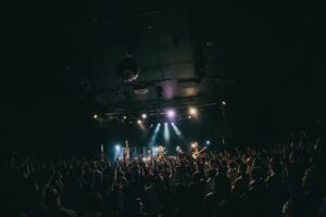 Chiai Fujikawa Instagram - コロナもあって、本当に久しぶりの岡山でのワンマンライブ。
シャイな岡山の皆とのライブはどうなるんじゃろ〜ってちょっと心配もしていたけど、皆、新アルバムはもちろん、旧譜もしっかり聴き込んで来てくれて、でえれー盛り上がりじゃったのー、過去一の盛り上がりじゃったよ、腸腸腸ありがとー。さすが岡山じゃ！
浸透作戦2024もよろしゅ〜🤫（本気）

次は名古屋QUATTRO
2月23日（金･祝）

そしてファイナル東京
新宿BLAZE
3月23日（日）

チケット発売中

📸Photo by @mini12du